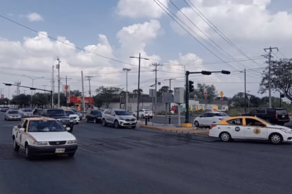 Inversión de 60 mil millones no elimina el tráfico en Nuevo León
