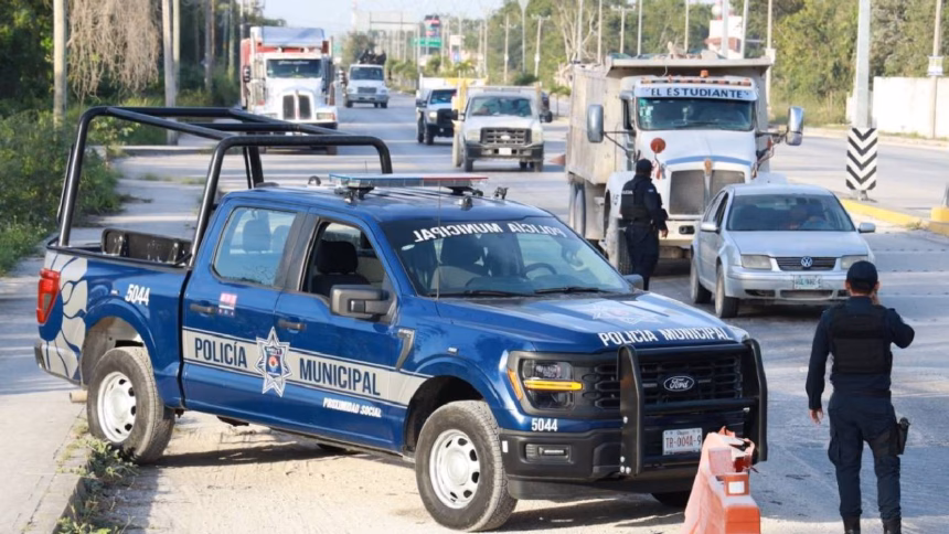 Refuerzan vigilancia policial en Villas Otoch, Cancún