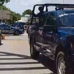 Detienen a presuntos repartidores armados en Cancún