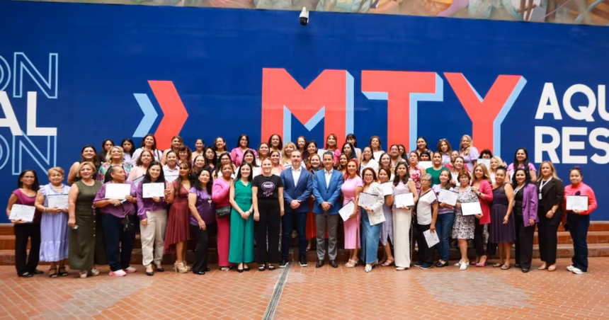 Reconocen a egresadas de la Academia de Emprendedoras de Monterrey