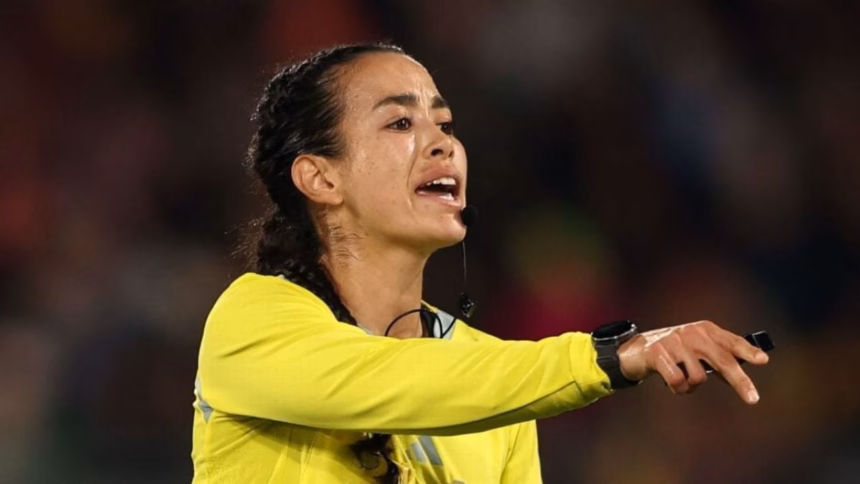 Amenazas a árbitra Itzel García: el fanatismo en el fútbol mexicano