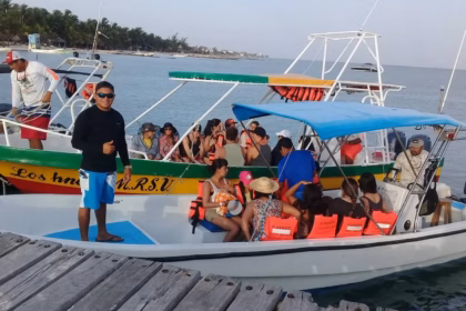 Baja temporada de avistamiento del tiburón ballena en Quintana Roo
