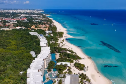 Hotel y comerciantes de Playa del Carmen rechazan aumento catastral