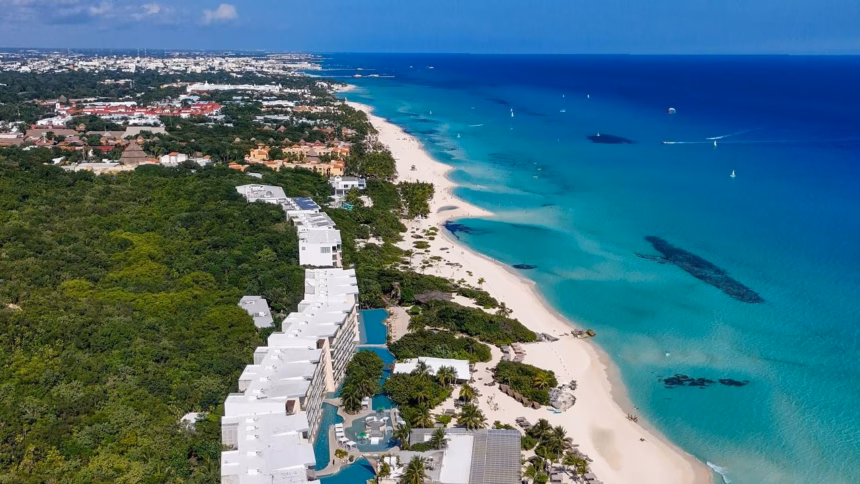 Hotel y comerciantes de Playa del Carmen rechazan aumento catastral