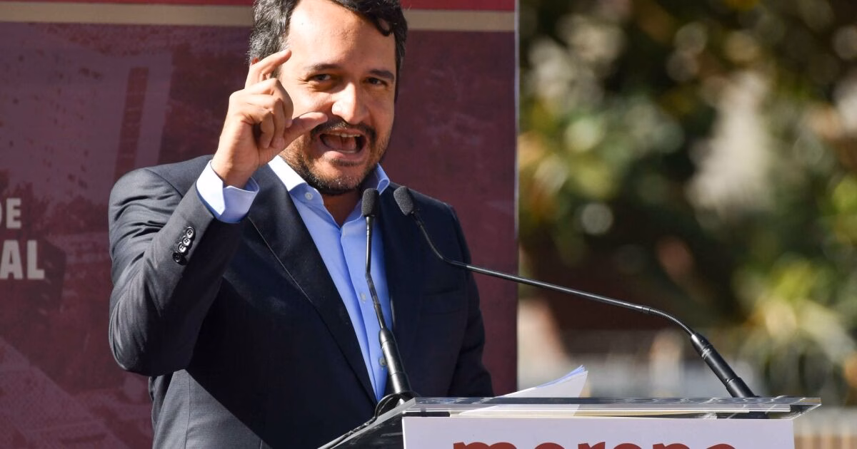 Andy López Beltrán: afirma haber pagado 7,500 pesos por noche en hotel que cuesta más de 16,000